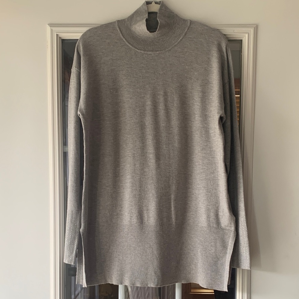 Orly gray mock-neck knit with embellished crystal appliqué sleeves, Sz M